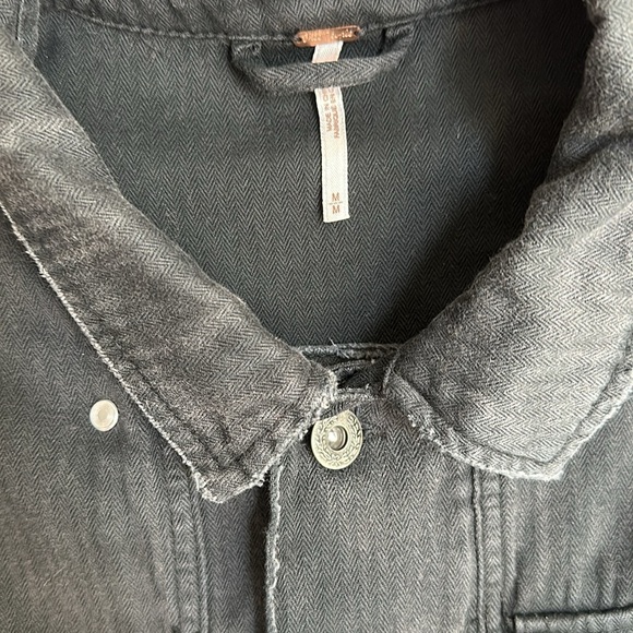 Free People Charcoal Denim Beaded Arm Patch Military Style Jacket - Picture 4 of 11